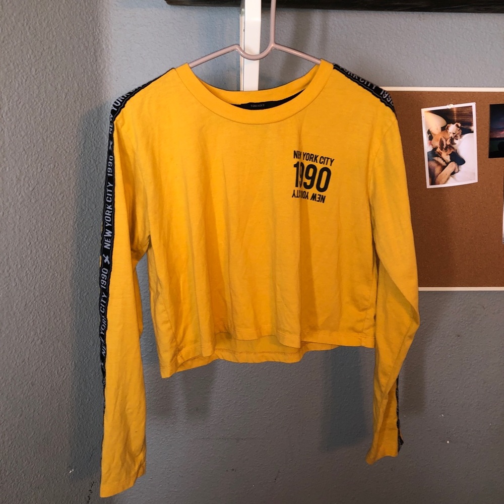 Crop top